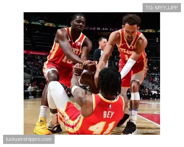 特雷-杨绝杀不中,公牛险胜老鹰,赢得关键附加赛